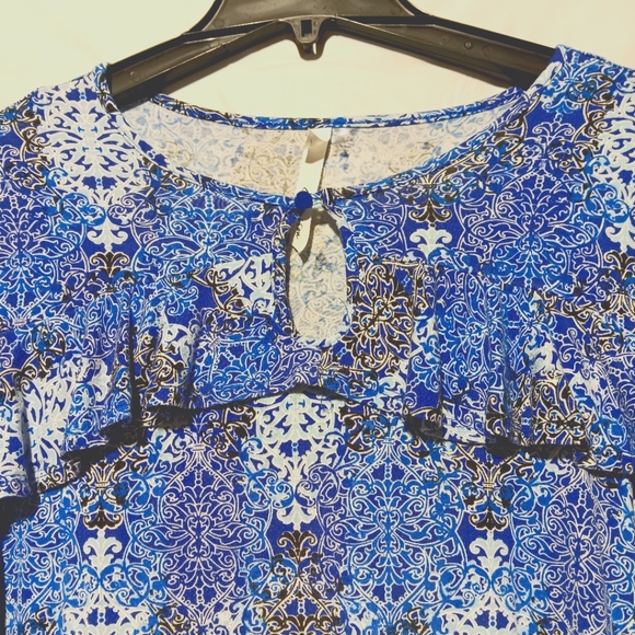 NY Colllection EUC Women's Long Sleeve Blouse, Size Large, Blue & White Pattern - Picture 6 of 9